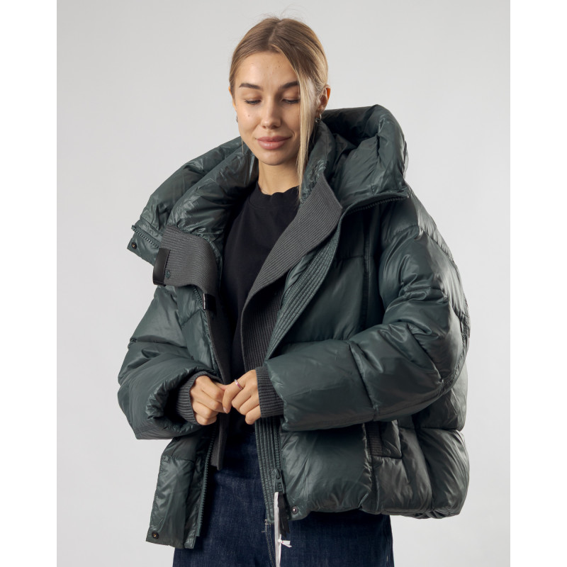 Пуховик женский короткий в зеленом оттенке Towmy К1010-1