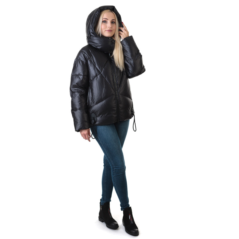 Куртка чорна коротка з капюшоном TOWMY К549