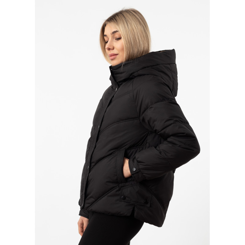 Куртка женская черная демисезонная с капюшоном Vivi lona К844
