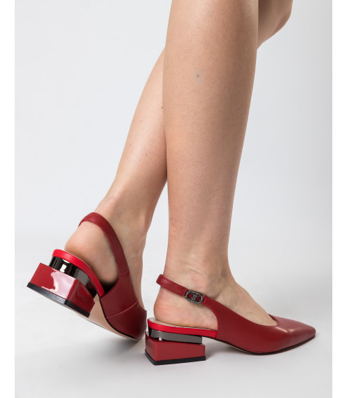 Босоножки кожаные красные на каблуке Polann 1148Л-А