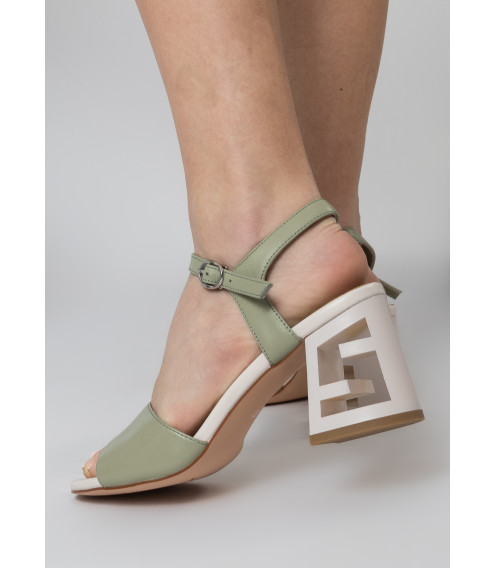 Босоножки женские кожаные зеленые на оригинальном каблуке Lady marcia 1201Л