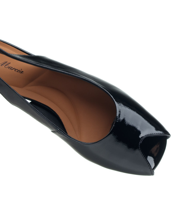 Босоніжки жіночі шкіряні чорні Lady Marcia 1601Л