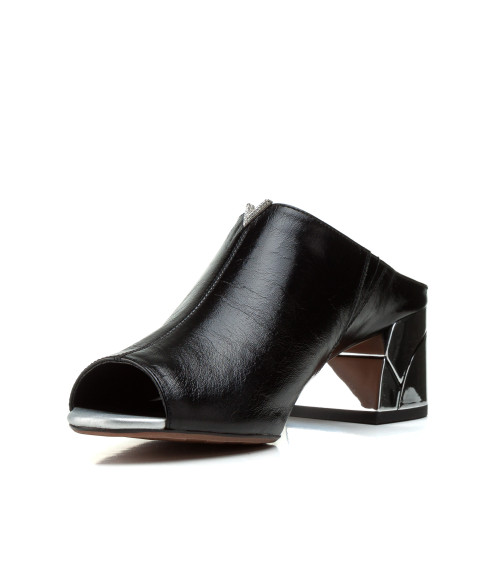 Шлепанцы женские кожаные черные на каблуке Polann 919Л