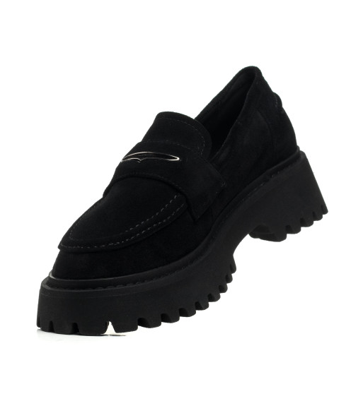 Туфли-лоферы женские черные замшевые на массивной подошве Melanda 2024Т-А