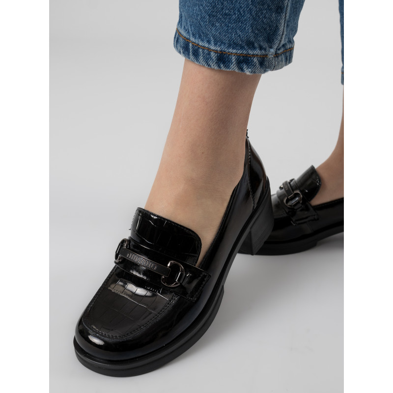 Туфлі-лофери жіночі чорні лаковані Meegocomfort 2358Т
