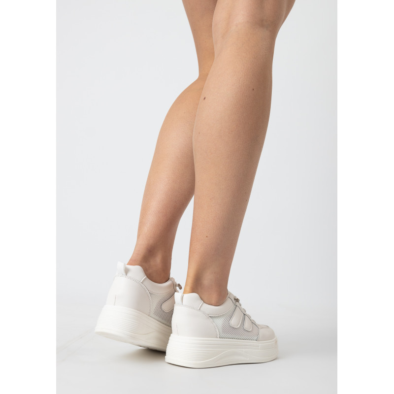 Кеди жіночі молочні на платформі Linda 2503Т