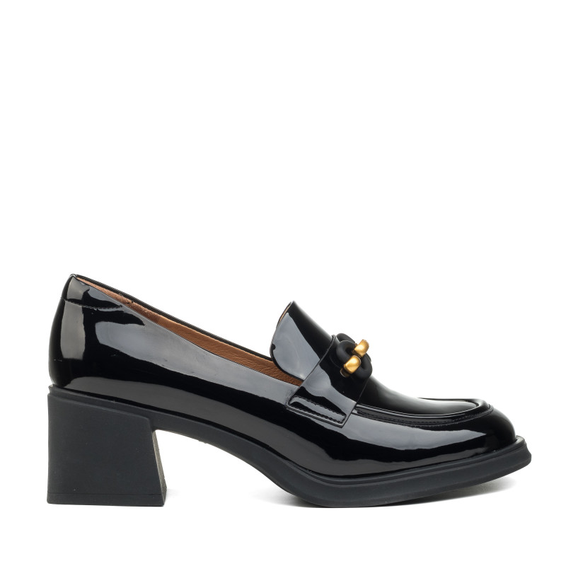 Туфли - лоферы женские черные Zojas 2606Т