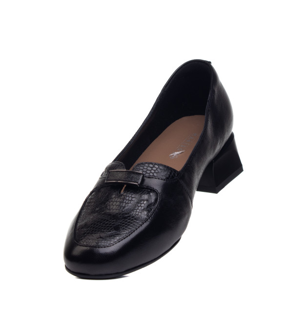 Туфлі жіночі шкіряні чорні Marigo 2872Т