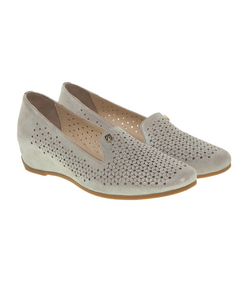 Туфлі жіночі шкіряні сірі на зручній танкетці 689ТZ