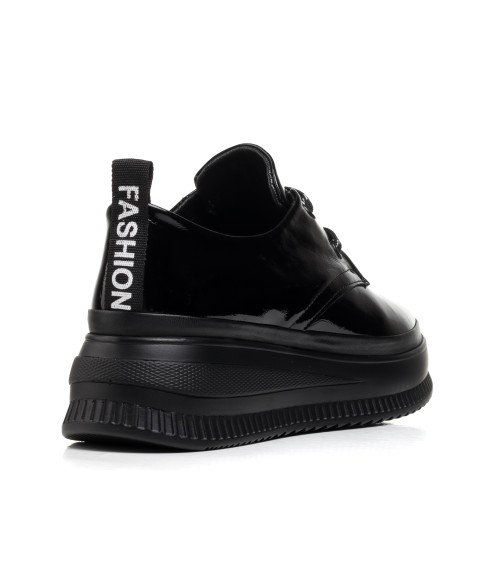 Туфлі жіночі лаковані на платформі на шнурках  EVRROMODA 940ТZ