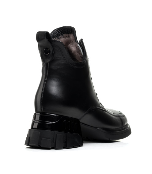 Ботинки черные на массивном каблуке на шнуровках Evromoda 467ЦZ