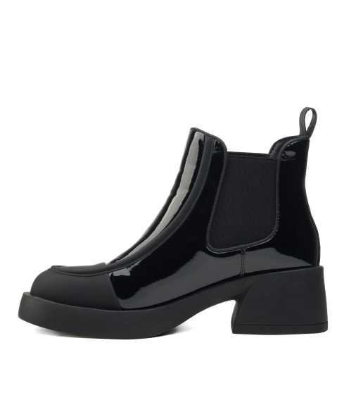 Черевики жіночі чорні лаковані Zojas Comfort 1851Б