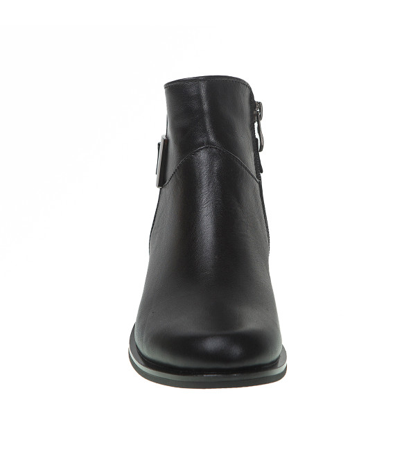 Ботинки кожаные с лаковой вставкой на грубом каблуке 538БП