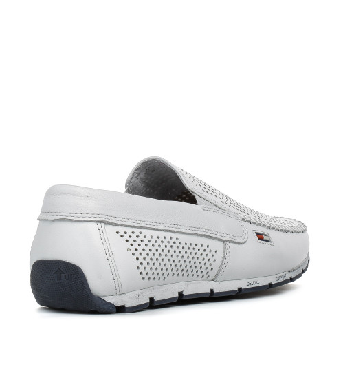 Мокасины мужские кожаные белые DanShoes в дырочки на белой подошве 2479