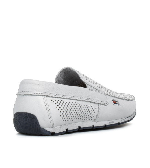 Мокасины мужские кожаные белые DanShoes в дырочки на белой подошве 2479